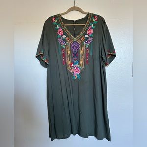 NWT Tunica green with flowers M, cotton NEW